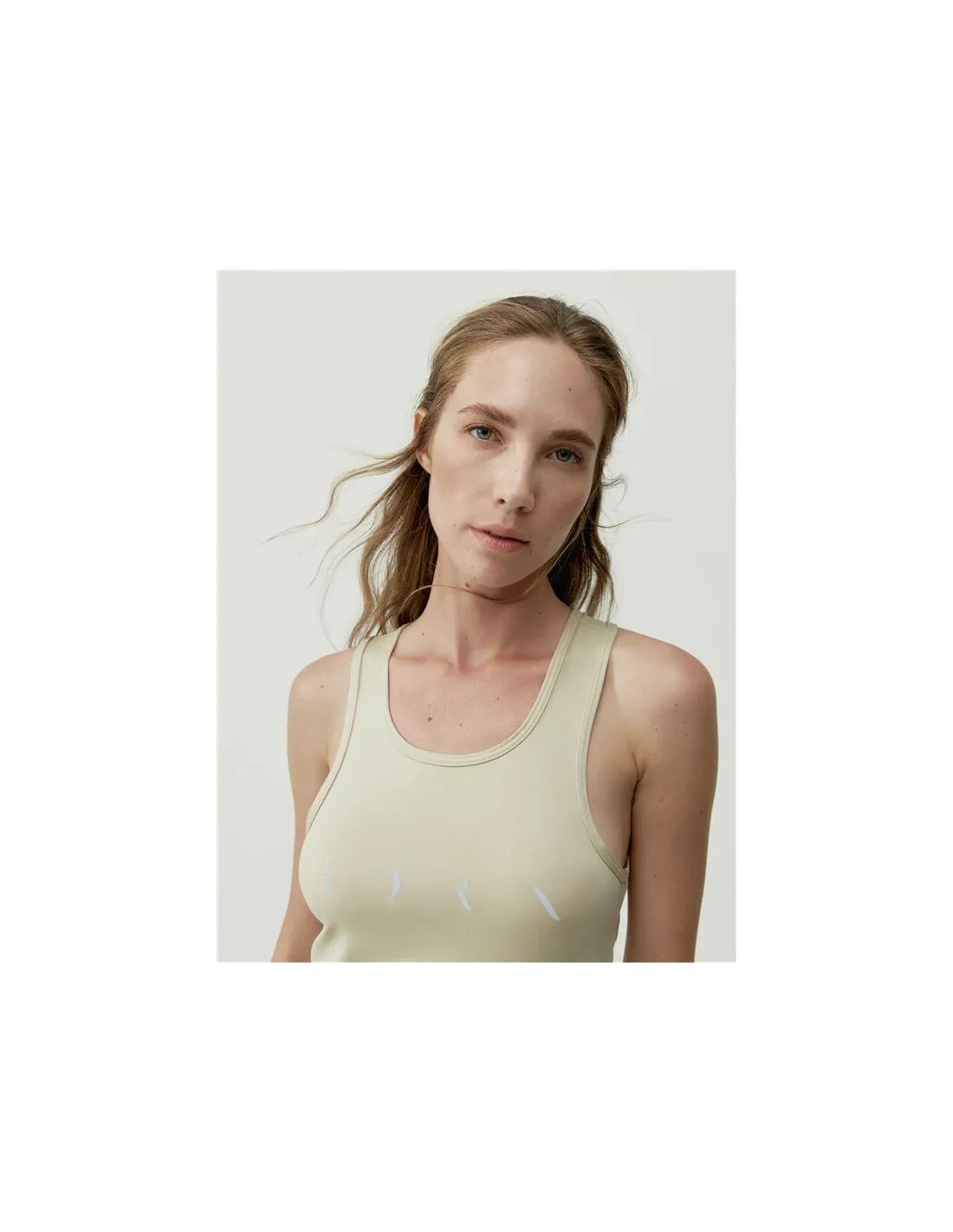 Born Living Yoga Hirt Vera Tapioca T-Shirt Femme
