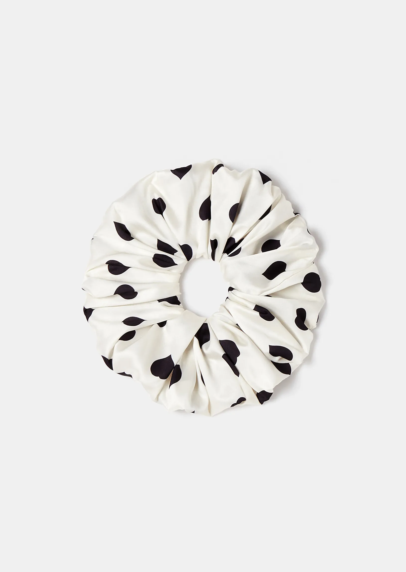 Chouchou écru à motif coeur noir