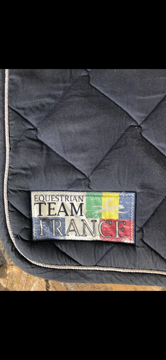 Tapis bleu marine