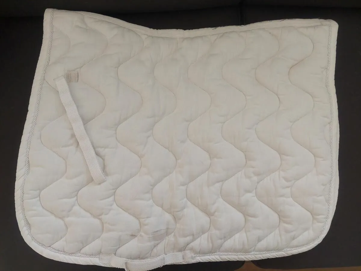 Tapis de selle blanc