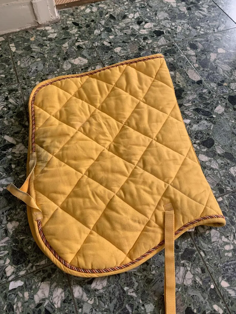 Tapis Jaune